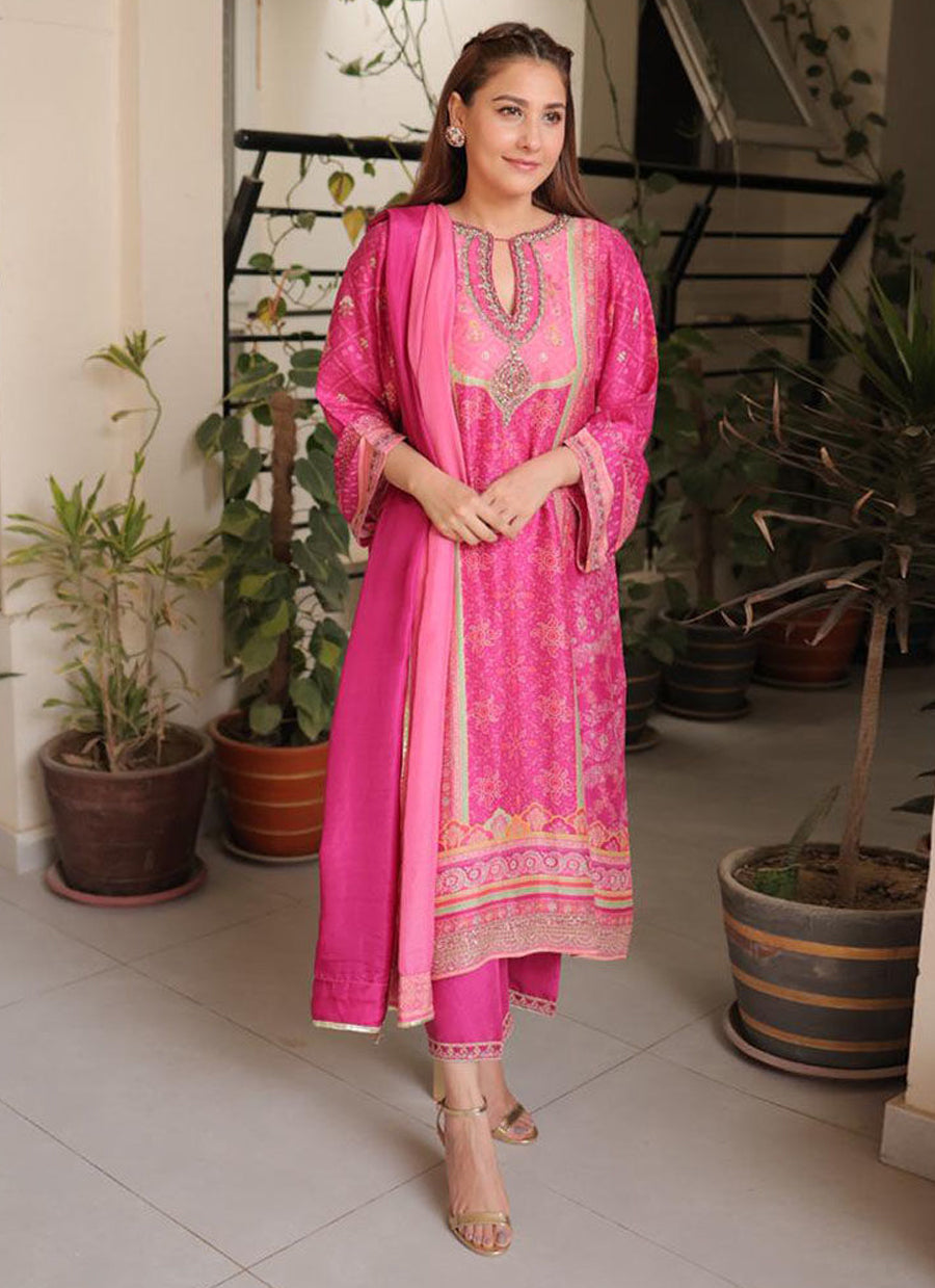 Hina Altaf celebrating Eid in FTA