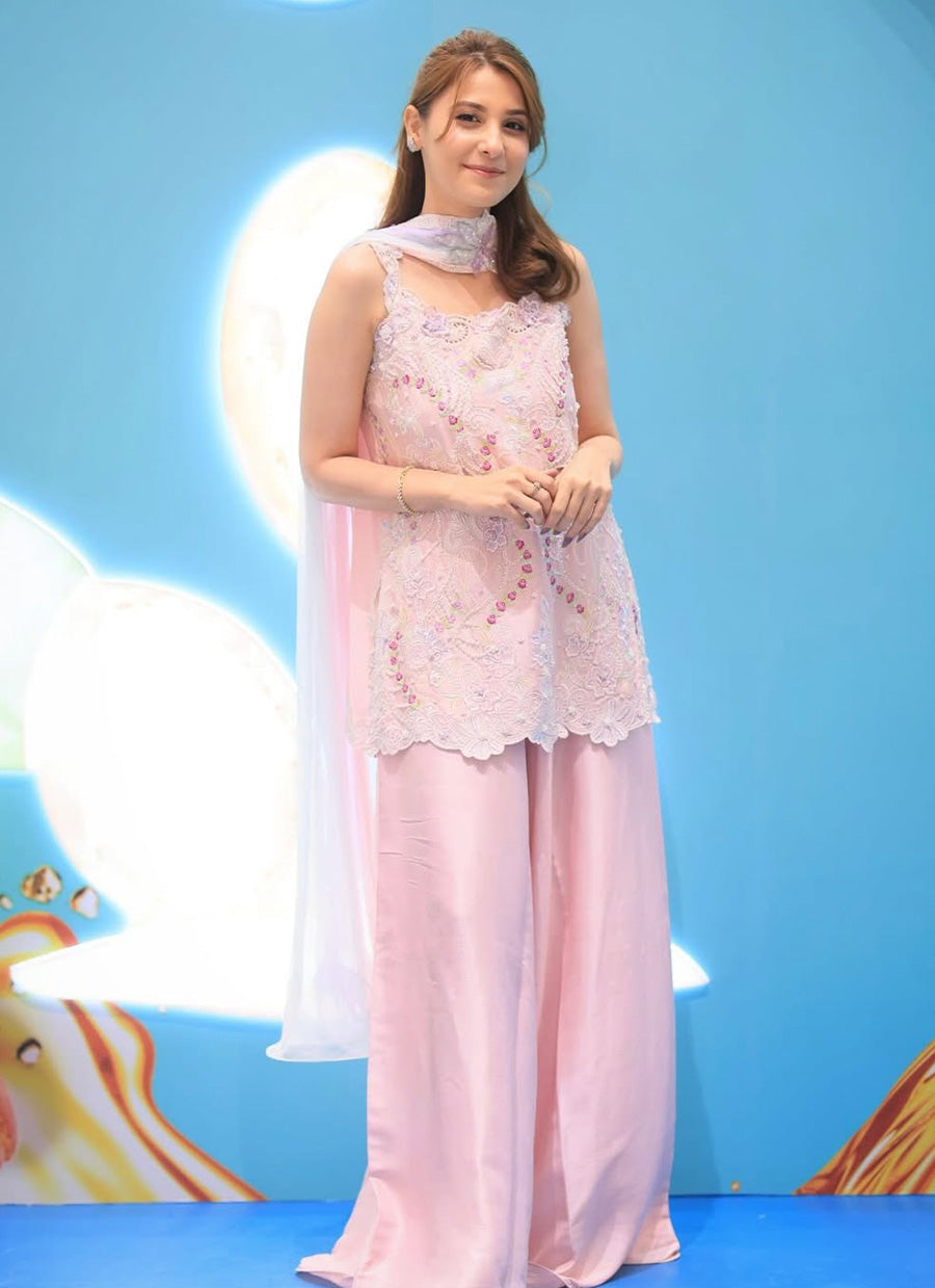 Hina Altaf in Amora Blush Shirt And Dupatta