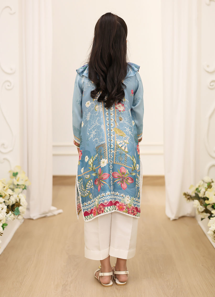 Carla Blossom with pants