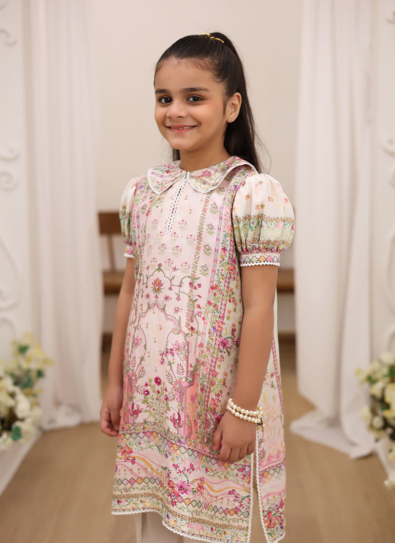 Brea Blossom With Pants