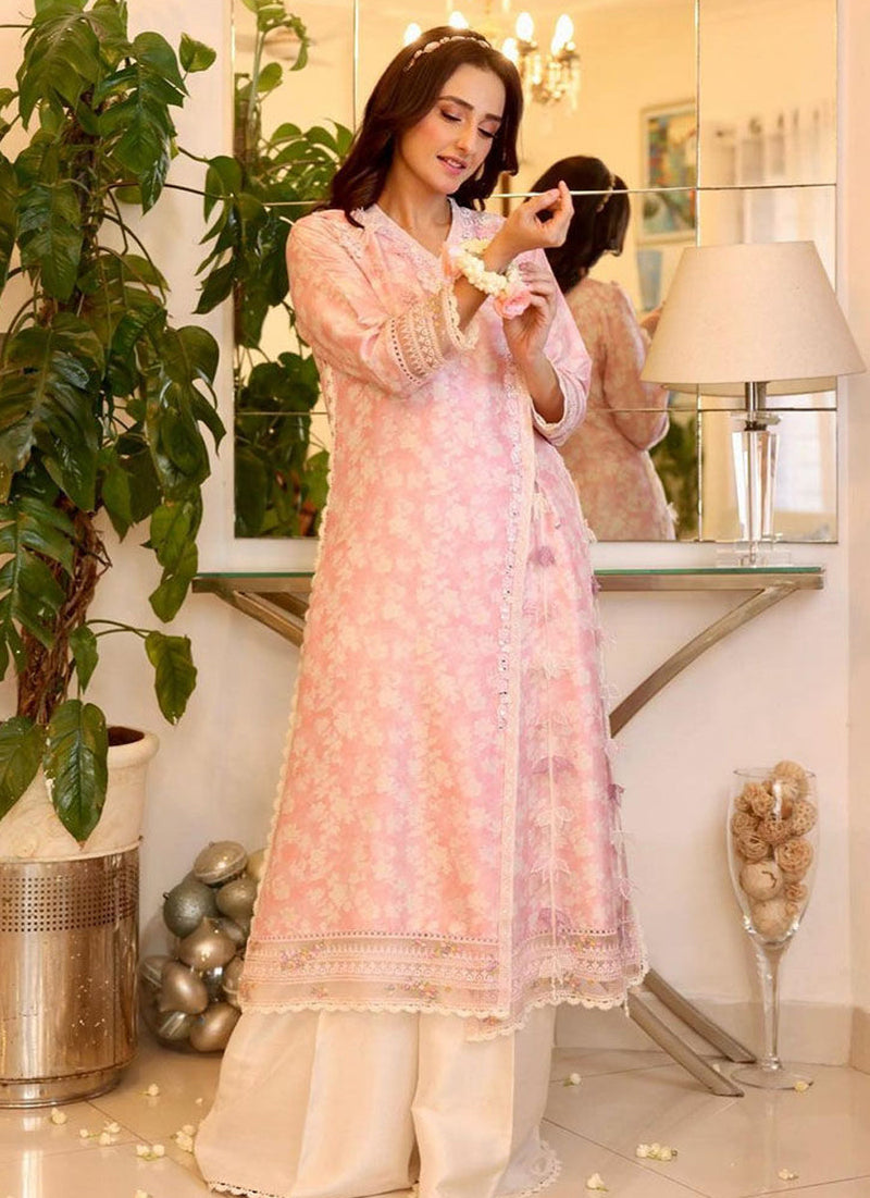 Momal Sheikh in Nesta Blush