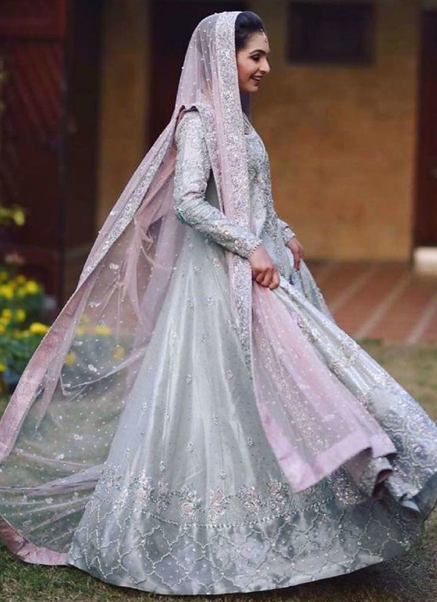 Saneela Arsal absolutely beautiful in a silver kalidaar embellished with Swarovski crystals