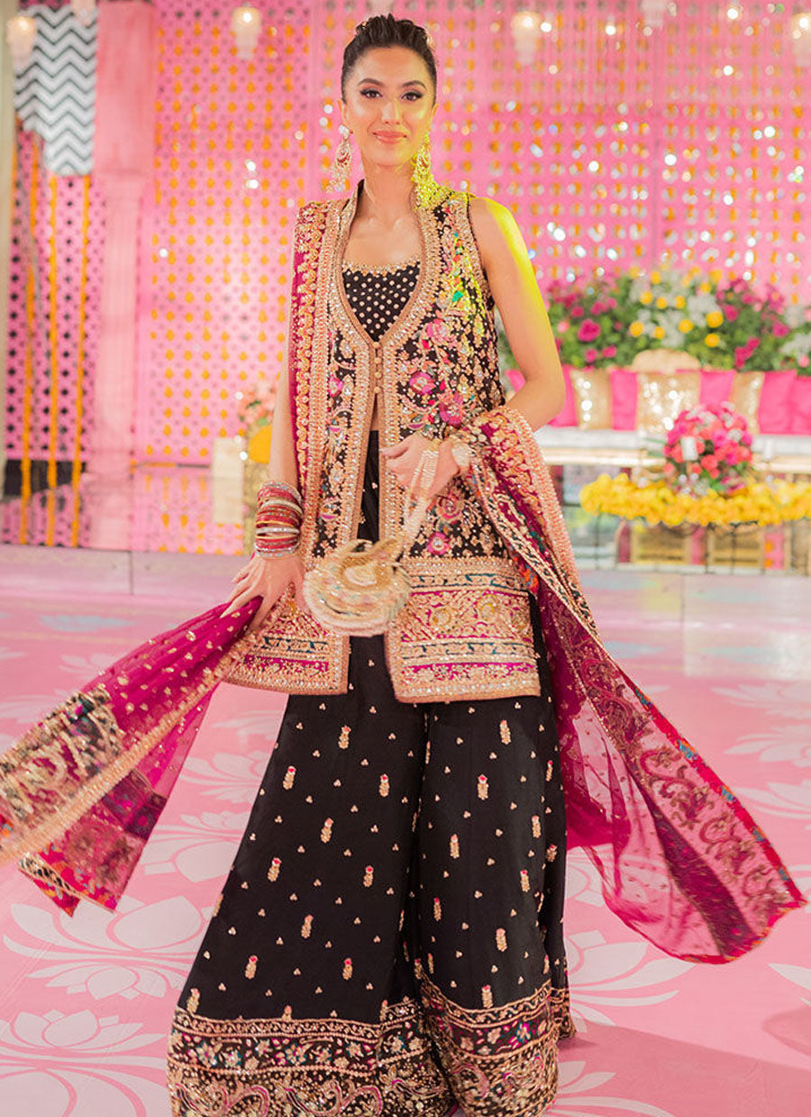 Beautiful in a custom made #FTA outfit