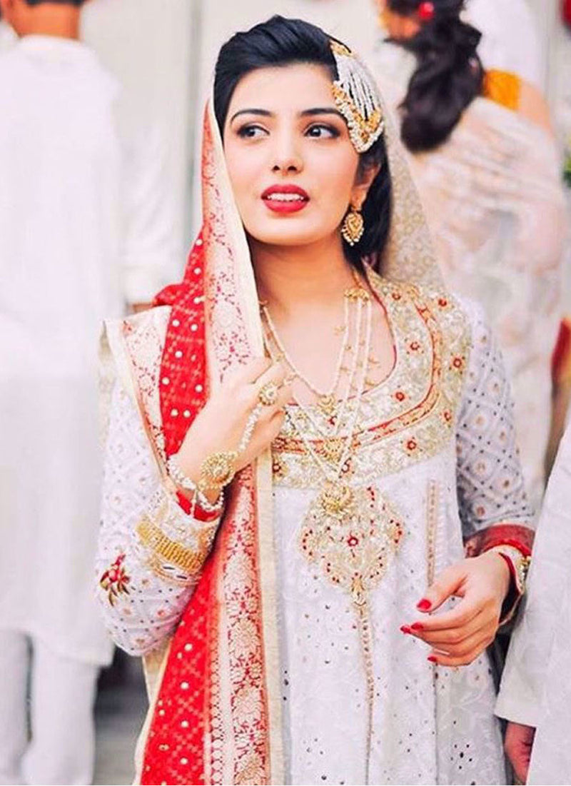 AGE OLD IVORY AND GOLD