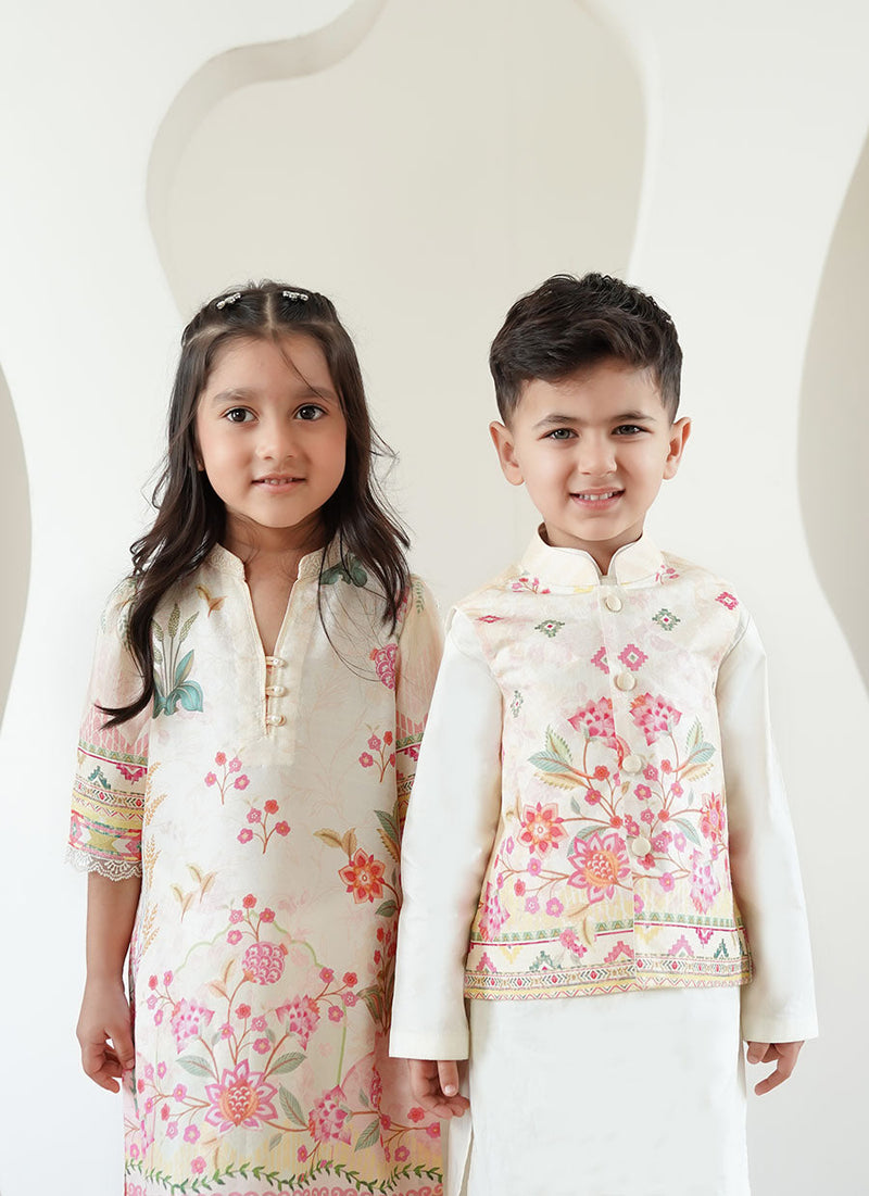 Faye Ivory Blossom B