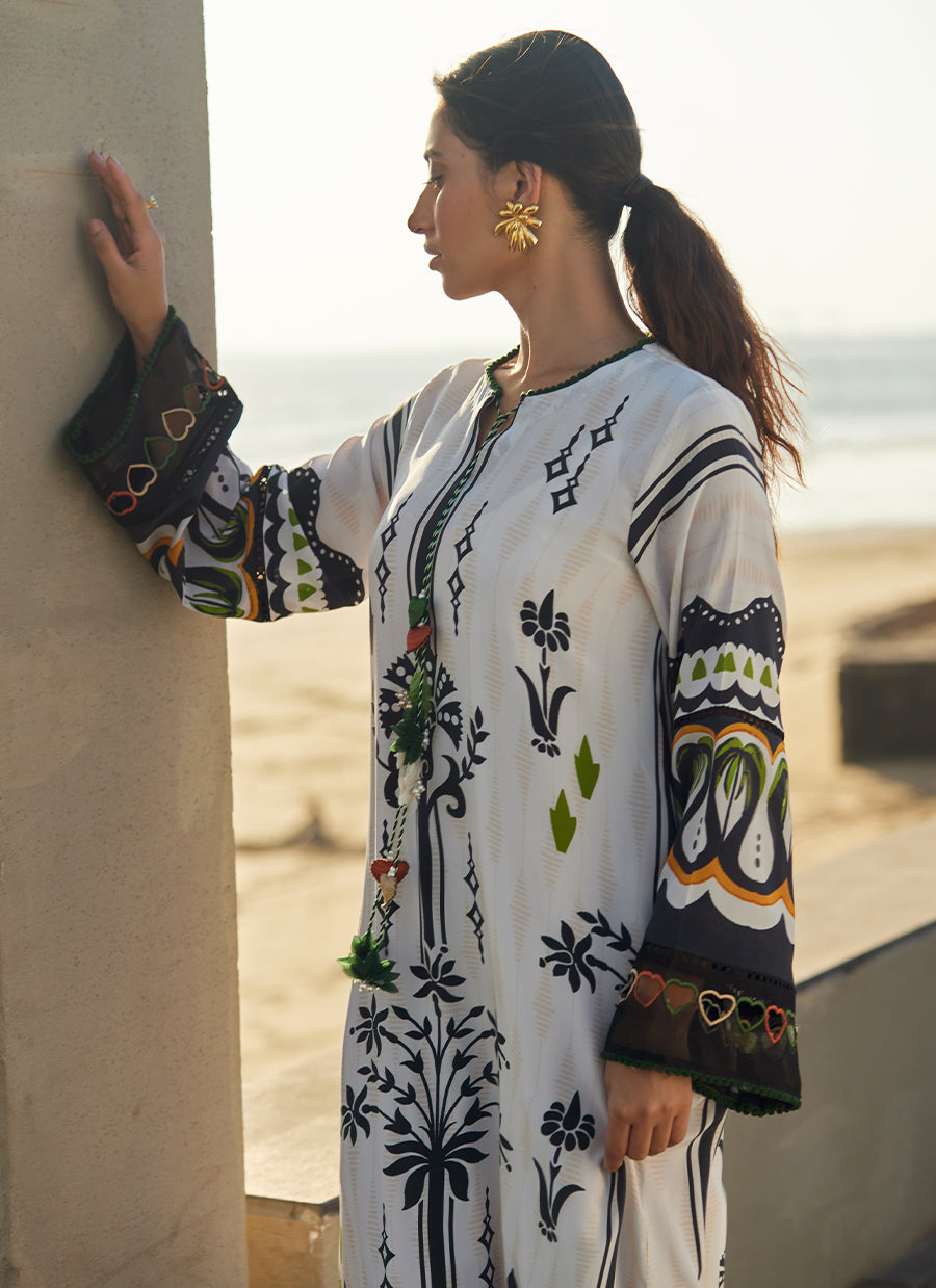 Zenya Crepe Kaftan