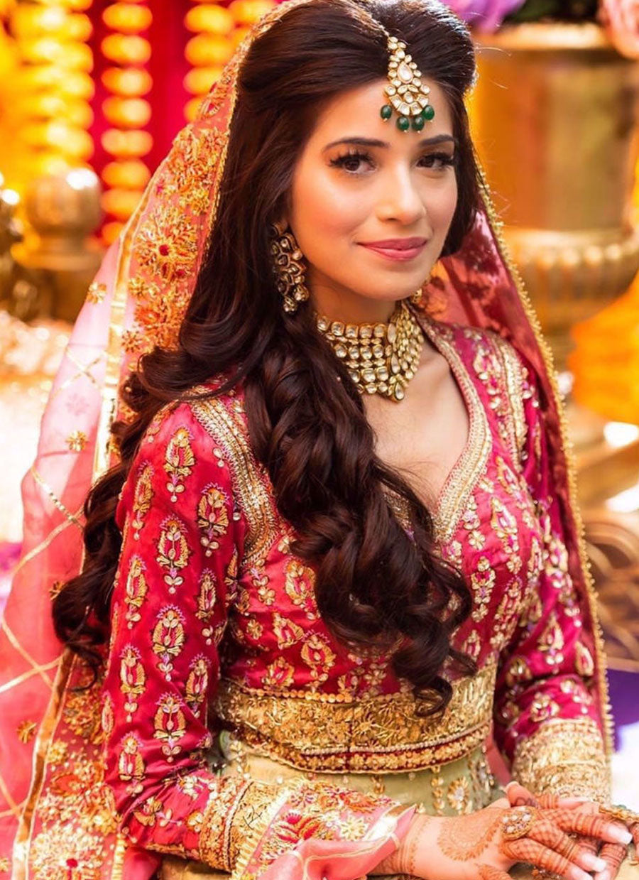 Farah Talib Aziz Gives Us a Lesson in Glamour at Armeen Raza's Mehndi