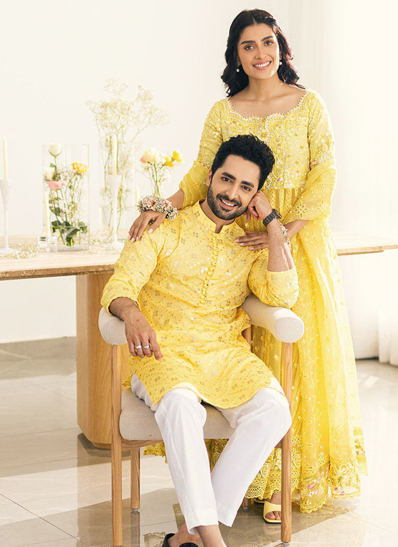 Ayeza Khan In Signature #Farahtalibaziz Ensemble